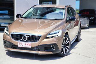 2017 Volvo V40 Cross Country M Series MY17 D4 Adap Geartronic Inscription Bronze 8 Speed.