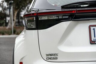 2022 Toyota Yaris Cross Crystal Pearl Hatchback