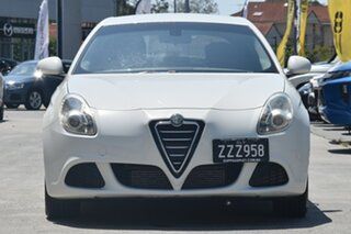 2014 Alfa Romeo Giulietta Series 0 MY13 Progression TCT JTD-M White 6 Speed