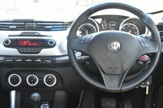 2014 Alfa Romeo Giulietta Series 0 MY13 Progression TCT JTD-M White 6 Speed