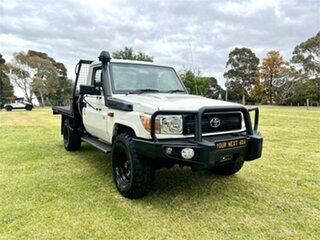 2010 Toyota Landcruiser VDJ79R 09 Upgrade Workmate (4x4) White 5 Speed Manual Cab Chassis