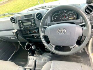 2014 Toyota Landcruiser VDJ79R MY12 Update Workmate (4x4) White 5 Speed Manual Cab Chassis