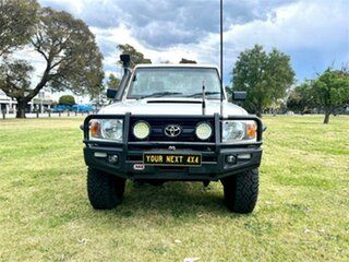 2014 Toyota Landcruiser VDJ79R MY12 Update Workmate (4x4) White 5 Speed Manual Cab Chassis.