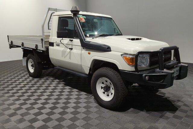 Used Toyota Landcruiser VDJ79R Workmate Acacia Ridge, 2017 Toyota Landcruiser VDJ79R Workmate White 5 speed Manual Cab Chassis