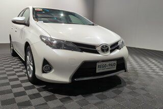 2013 Toyota Corolla ZRE182R Ascent Sport White 6 speed Manual Hatchback.