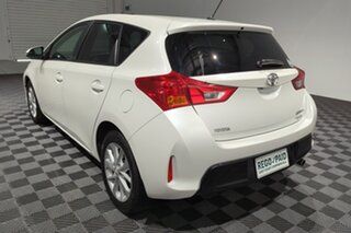 2013 Toyota Corolla ZRE182R Ascent Sport White 6 speed Manual Hatchback