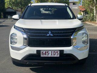2021 Mitsubishi Outlander ZM MY22 ES 2WD White 8 Speed Constant Variable Wagon