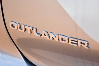 2023 Mitsubishi Outlander ZM MY23 ES 5 Seat (AWD) Sterling Silver 8 Speed CVT Auto 8 Speed Wagon