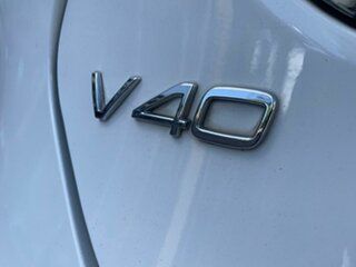 2014 Volvo V40 M Series MY14 T4 Adap Geartronic Kinetic White 6 Speed Sports Automatic Hatchback
