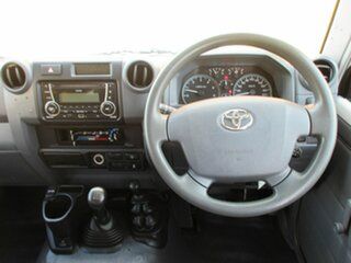 2017 Toyota Landcruiser VDJ76R Workmate White 5 Speed Manual Wagon