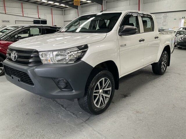 Used Toyota Hilux GUN135R MY19 Workmate Hi-Rider Smithfield, 2019 Toyota Hilux GUN135R MY19 Workmate Hi-Rider White 6 Speed Automatic Double Cab Pick Up