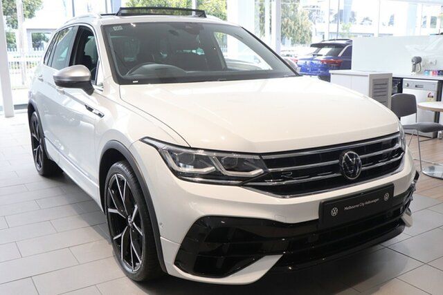 New Volkswagen Tiguan 5N MY23 R DSG 4MOTION Port Melbourne, 2023 Volkswagen Tiguan 5N MY23 R DSG 4MOTION Pure White 7 Speed Sports Automatic Dual Clutch Wagon