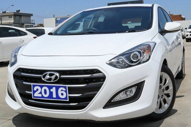 Used Hyundai i30 GD4 Series II MY17 Active DCT Coburg North, 2016 Hyundai i30 GD4 Series II MY17 Active DCT White 7 Speed Sports Automatic Dual Clutch Hatchback