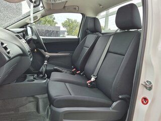 2017 Mazda BT-50 UR0YG1 XT White 6 Speed Manual Cab Chassis