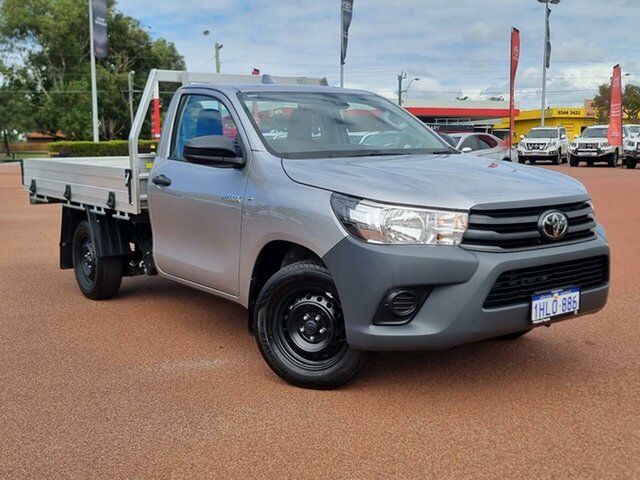 Pre-Owned Toyota Hilux TGN121R Workmate 4x2 Balcatta, 2021 Toyota Hilux TGN121R Workmate 4x2 Silver Sky 5 Speed Manual Cab Chassis