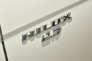 2000 Toyota Hilux RZN149R 4x2 White 5 Speed Manual Utility