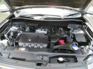 2013 Mitsubishi Outlander ZJ MY14 ES 2WD Grey 6 Speed Constant Variable Wagon