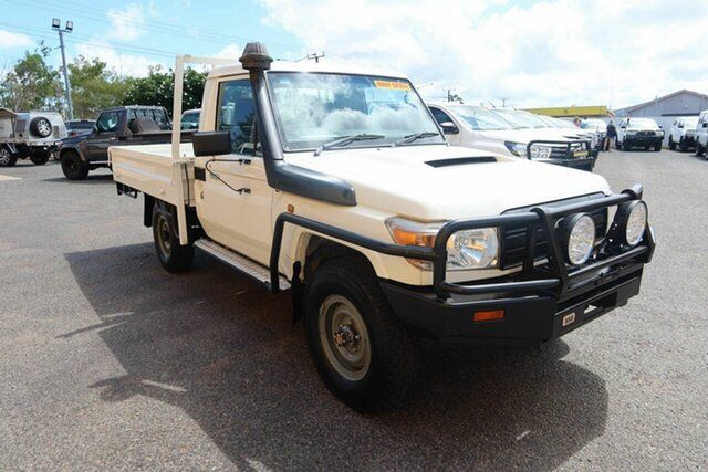 Used Toyota Landcruiser VDJ79R Workmate Winnellie, 2015 Toyota Landcruiser VDJ79R Workmate White 5 Speed Manual Cab Chassis