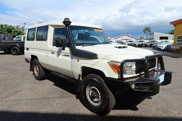 Used Toyota Landcruiser VDJ78R Workmate Troopcarrier Winnellie, 2016 Toyota Landcruiser VDJ78R Workmate Troopcarrier White 5 Speed Manual Wagon