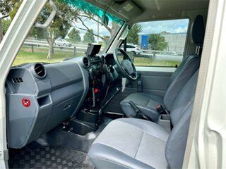 2016 Toyota Landcruiser VDJ79R MY12 Update Workmate (4x4) White 5 Speed Manual Cab Chassis