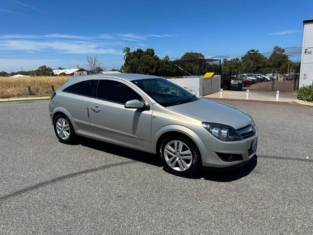 Used Holden Astra AH MY07.5 CDX Wangara, 2007 Holden Astra AH MY07.5 CDX Gold 4 Speed Automatic Coupe