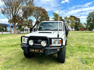 2016 Toyota Landcruiser VDJ79R MY12 Update Workmate (4x4) White 5 Speed Manual Cab Chassis.