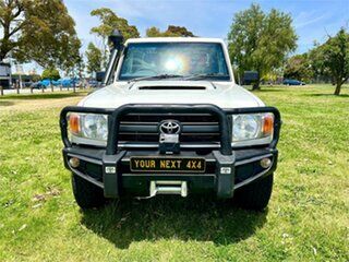 2015 Toyota Landcruiser VDJ79R MY12 Update Workmate (4x4) White 5 Speed Manual Cab Chassis.