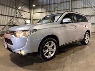 2013 Mitsubishi Outlander ZJ MY14 LS 2WD Silver 6 Speed Constant Variable Wagon