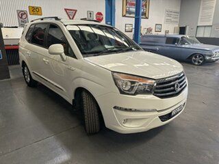 2013 Ssangyong Stavic A100 MY13 White 5 Speed Automatic Wagon.