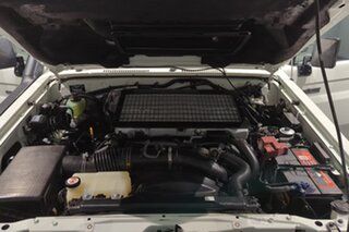 2017 Toyota Landcruiser VDJ76R Workmate French Vanilla 5 speed Manual Wagon