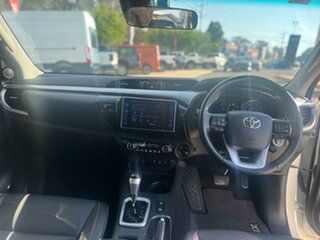 2020 Toyota Hilux SR5 White Sports Automatic Dual Cab Utility.