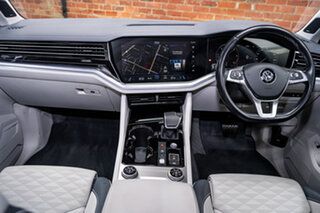 2019 Volkswagen Touareg CR MY20 190TDI Tiptronic 4MOTION Premium Deep Black Pearl Effect 8 Speed