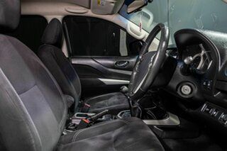 2015 Nissan Navara NP300 D23 ST (4x2) Black 6 Speed Manual Dual Cab Utility