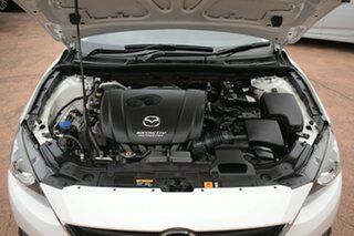 2016 Mazda 3 BM MY15 Maxx White 6 Speed Manual Sedan