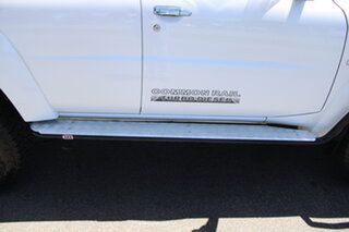 2015 Nissan Patrol Y61 GU 10 ST White 4 Speed Automatic Wagon