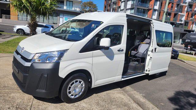 Used Toyota HiAce GDH322R Commuter High Roof Super LWB Homebush, 2020 Toyota HiAce GDH322R Commuter High Roof Super LWB White 6 Speed Sports Automatic Bus