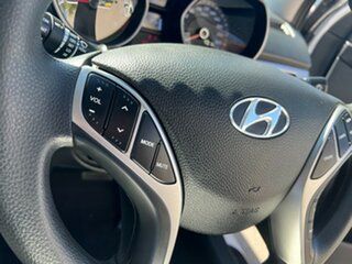 2014 Hyundai i30 GD2 Active White 6 Speed Sports Automatic Hatchback