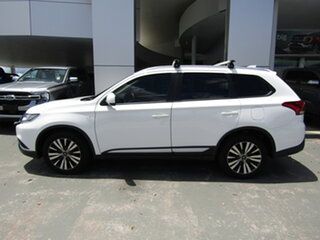 2019 Mitsubishi Outlander ZL MY19 ES 7 Seat (2WD) White Continuous Variable Wagon.