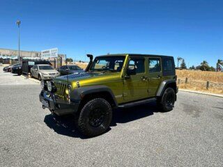 2007 Jeep Wrangler Unlimited JK Sport (4x4) Green 4 Speed Automatic Softtop.
