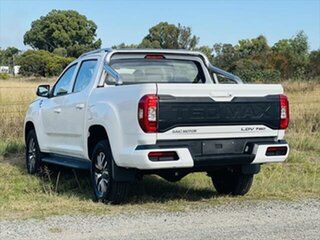 New Double Cab Max MY23 Pro AT