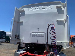 2009 Mack Trident Trident Truck White Prime Mover