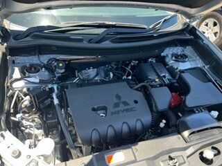 2017 Mitsubishi Outlander ZL MY18.5 ES 2WD Silver 6 Speed Constant Variable Wagon