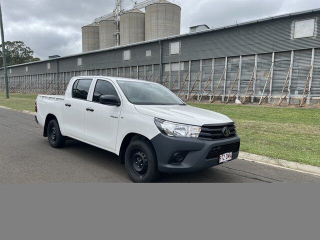 Pre-Owned Toyota Hilux TGN121R Workmate (4x2) Oakey, 2021 Toyota Hilux TGN121R Workmate (4x2) Glacier White 5 Speed Manual Double Cab Pick Up