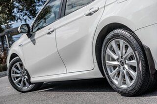 2018 Toyota Camry AXVH71R Ascent (Hybrid) Glacier White Continuous Variable Sedan