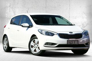 2015 Kia Cerato YD MY15 S Clear White 6 Speed Sports Automatic Hatchback.