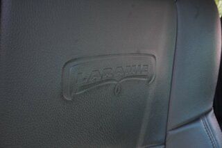 2019 Ram 1500 DS MY19 Laramie Crew Cab SWB White 8 Speed Automatic Utility