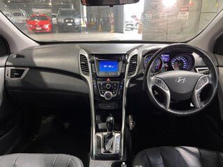 2014 Hyundai i30 GD2 MY14 Trophy White 6 Speed Sports Automatic Hatchback