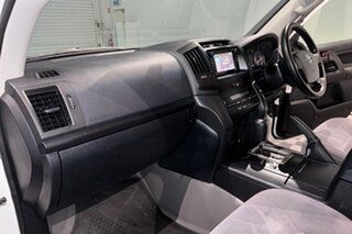 2018 Toyota Landcruiser VDJ200R GX White 6 speed Automatic Wagon