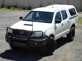 2015 Toyota Hilux KUN26R MY14 SR (4x4) White 5 Speed Automatic Double Cab Chassis