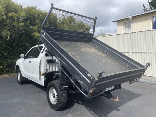 Used Mazda BT-50 UP0YF1 XT Freestyle 4x2 Hi-Rider Devonport, 2015 Mazda BT-50 UP0YF1 XT Freestyle 4x2 Hi-Rider White 6 Speed Manual Cab Chassis